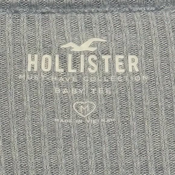 Hollister Gray Ribbed Baby Tee - Picture 2 of 6